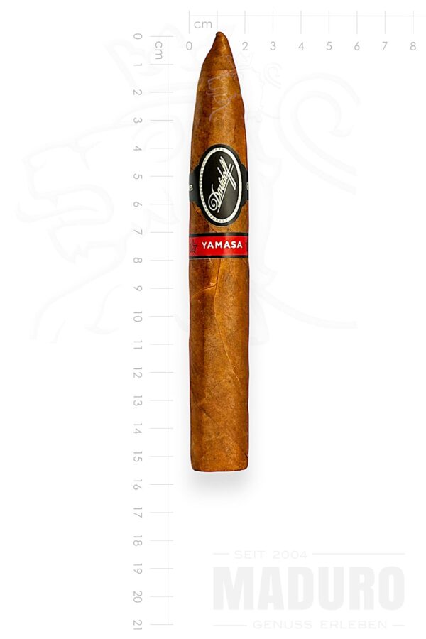 zigarre-davidoff-yamasa-piramides-maduro