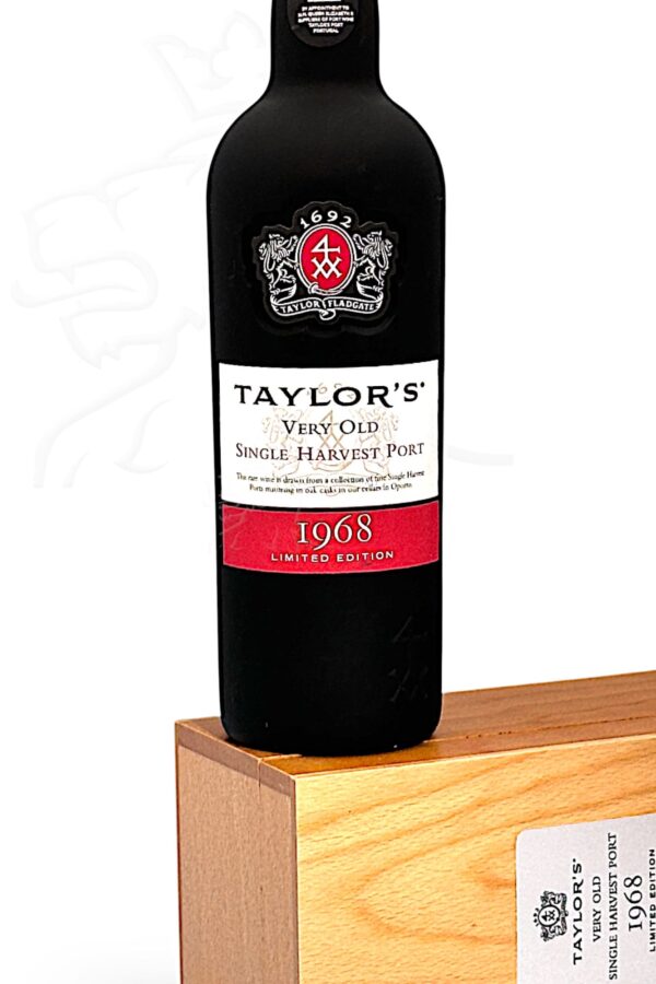 Wein-Portwein-Taylors-1968-tawny-single-harvest-port-maduro